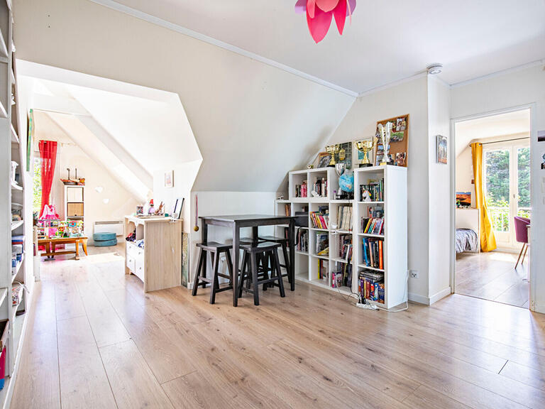 House Saint-Germain-en-Laye - 5 bedrooms - 190m²
