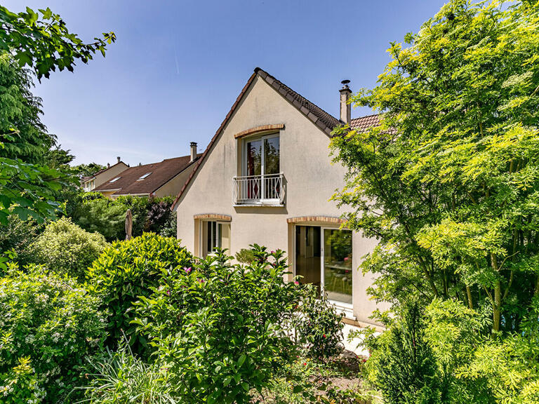 House Saint-Germain-en-Laye - 5 bedrooms - 190m²
