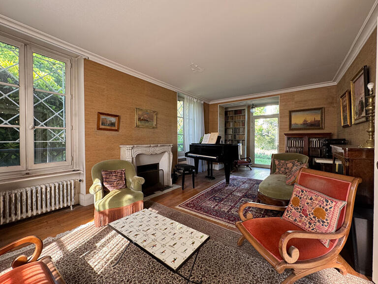 House Saint-Germain-en-Laye - 5 bedrooms - 160m²