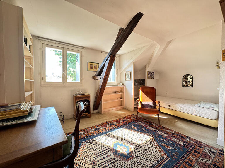 House Saint-Germain-en-Laye - 5 bedrooms - 160m²