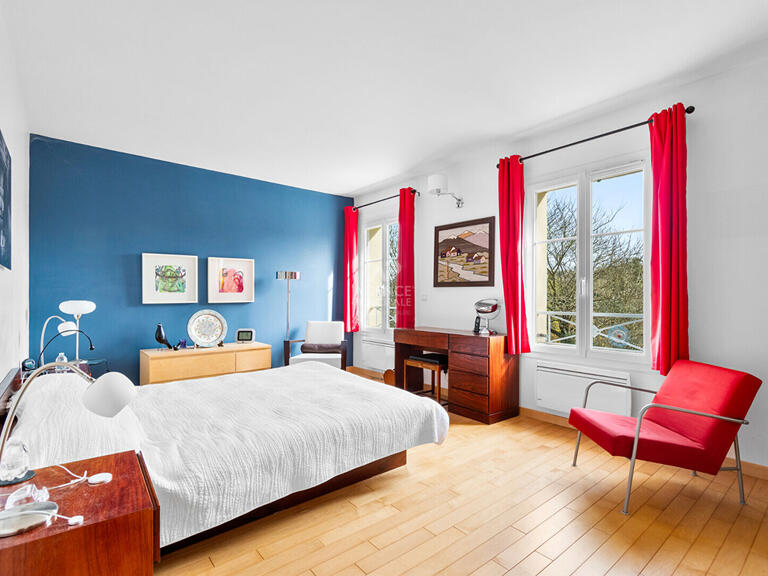 Maison Saint-Germain-en-Laye - 5 chambres - 203m²