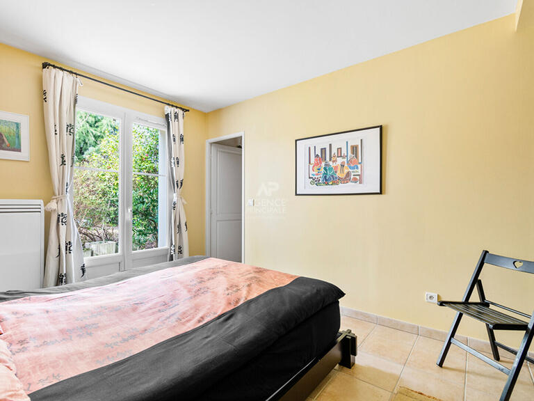 Maison Saint-Germain-en-Laye - 5 chambres - 203m²