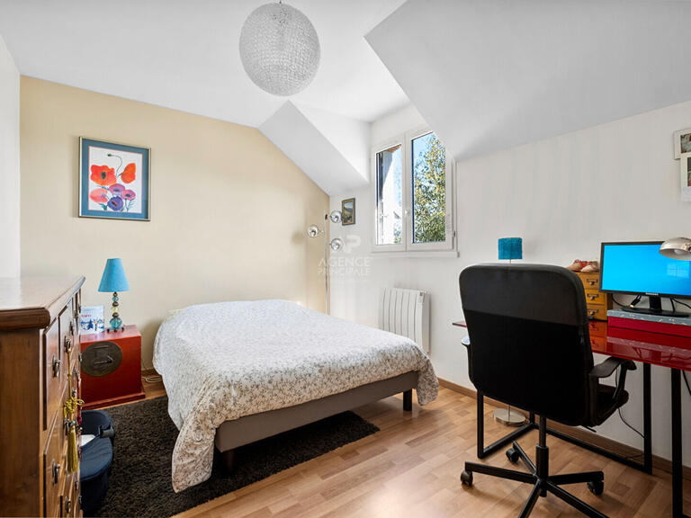 Maison Saint-Germain-en-Laye - 5 chambres - 174m²