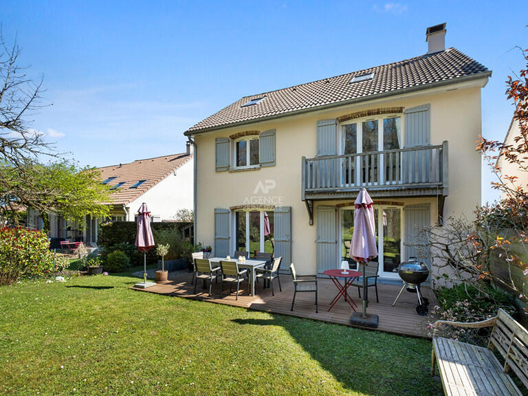 Maison Saint-Germain-en-Laye - 5 chambres - 174m²