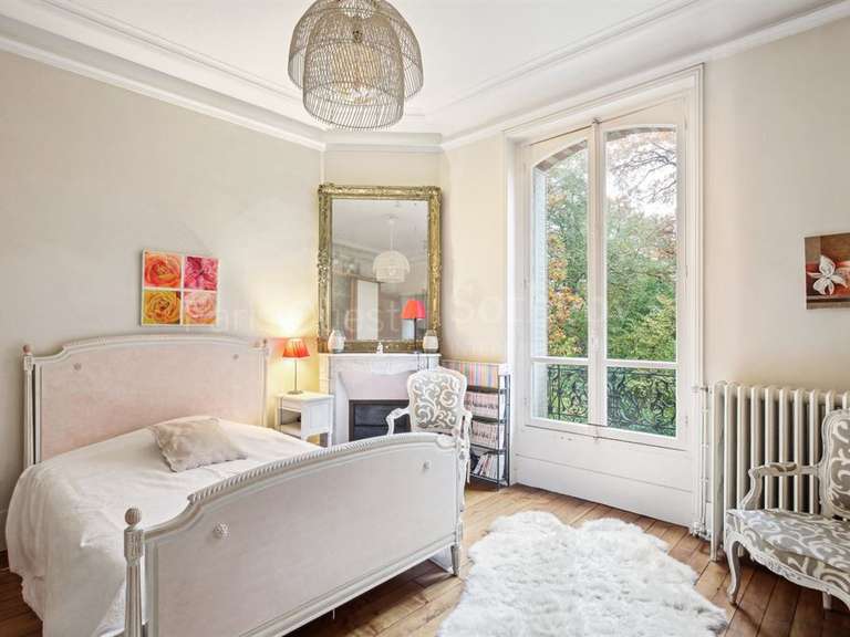 Maison Saint-Germain-en-Laye - 6 chambres - 280m²