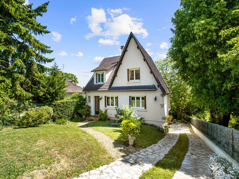 House Saint-Germain-en-Laye - 4 bedrooms - 150m²