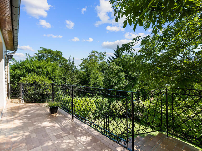 House Saint-Germain-en-Laye - 4 bedrooms - 150m²