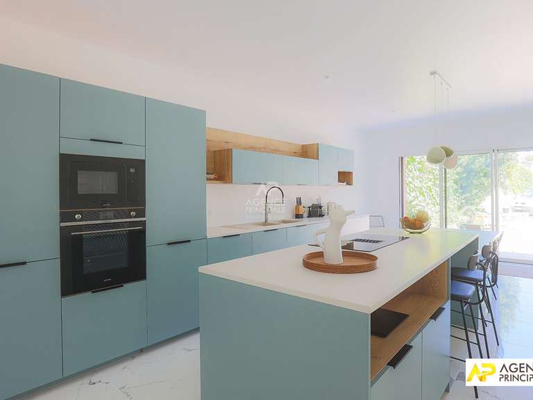 House Saint-Germain-en-Laye - 6 bedrooms - 257m²