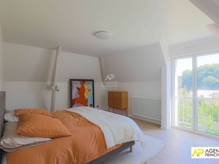 House Saint-Germain-en-Laye - 6 bedrooms - 257m²