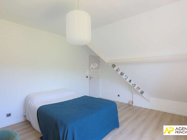 House Saint-Germain-en-Laye - 6 bedrooms - 257m²