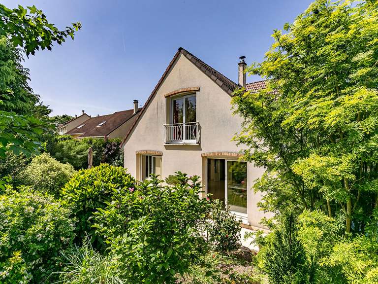 House Saint-Germain-en-Laye - 5 bedrooms - 190m²