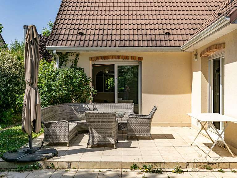 House Saint-Germain-en-Laye - 5 bedrooms - 190m²