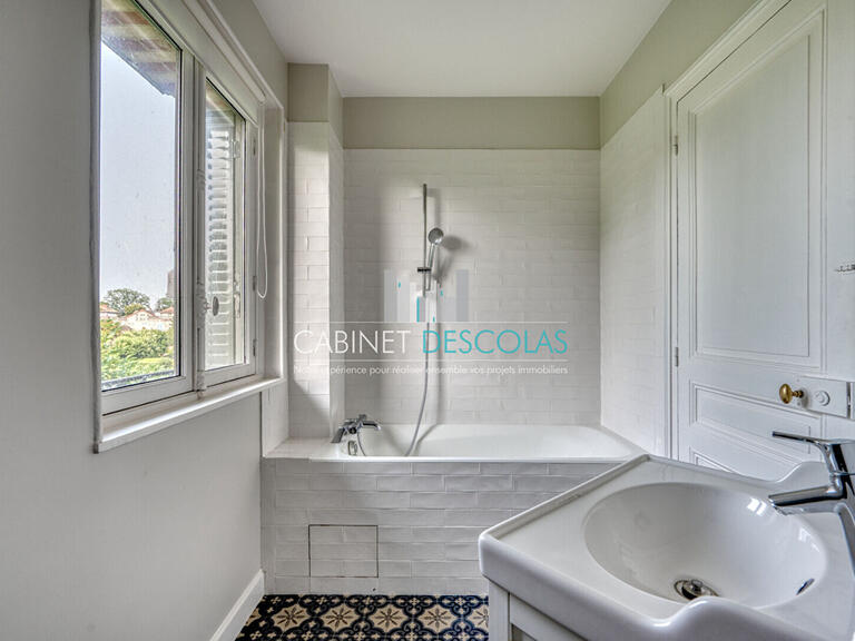 Maison Saint-Germain-en-Laye - 5 chambres - 330m²