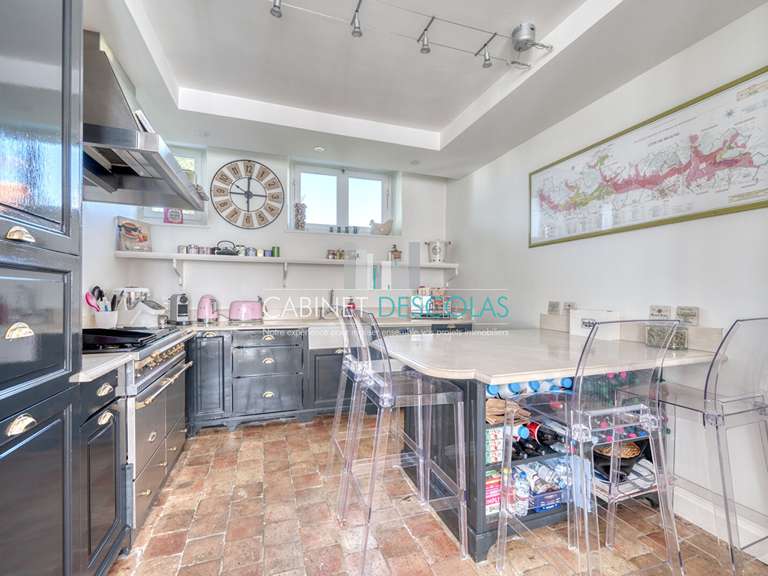 Maison Saint-Germain-en-Laye - 3 chambres - 180m²