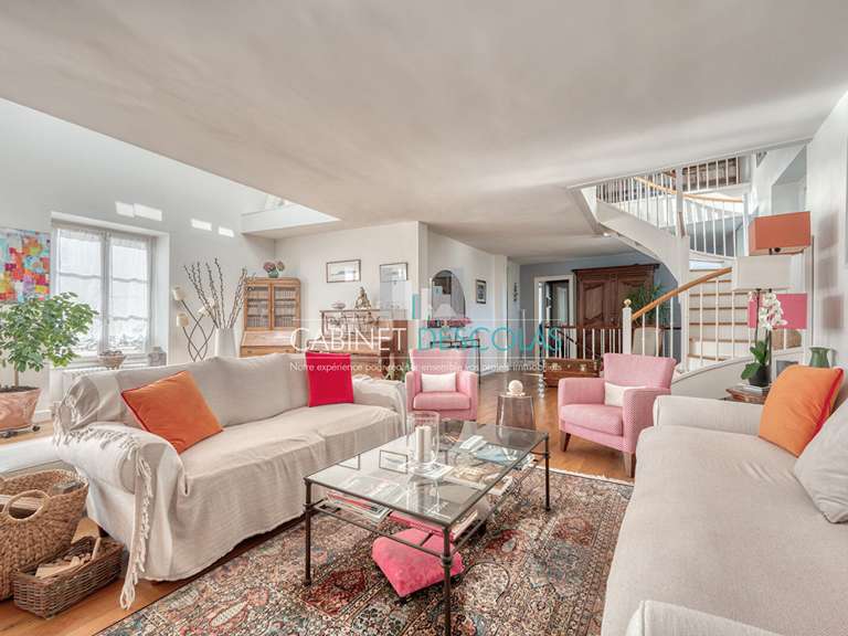 Maison Saint-Germain-en-Laye - 3 chambres - 180m²