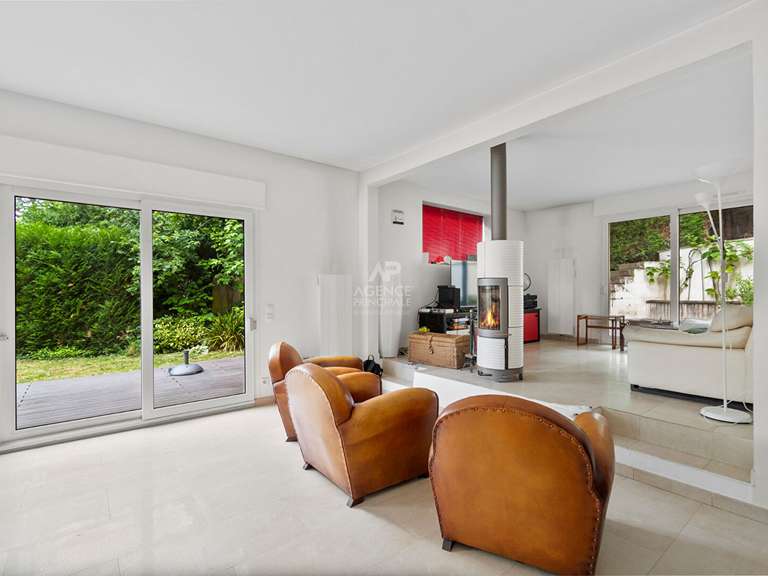Maison Saint-Germain-en-Laye - 4 chambres - 150m²