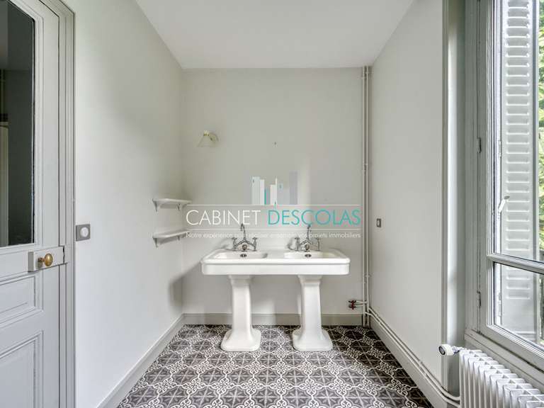 Maison Saint-Germain-en-Laye - 5 chambres - 280m²