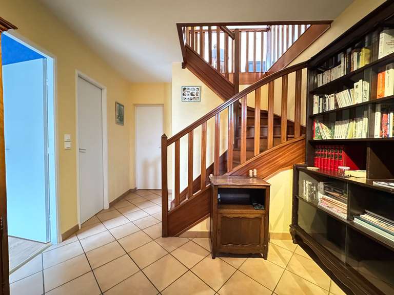 Maison Saint-Germain-en-Laye - 5 chambres - 182m²