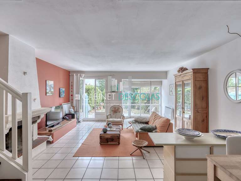 Maison Saint-Germain-en-Laye - 4 chambres - 140m²