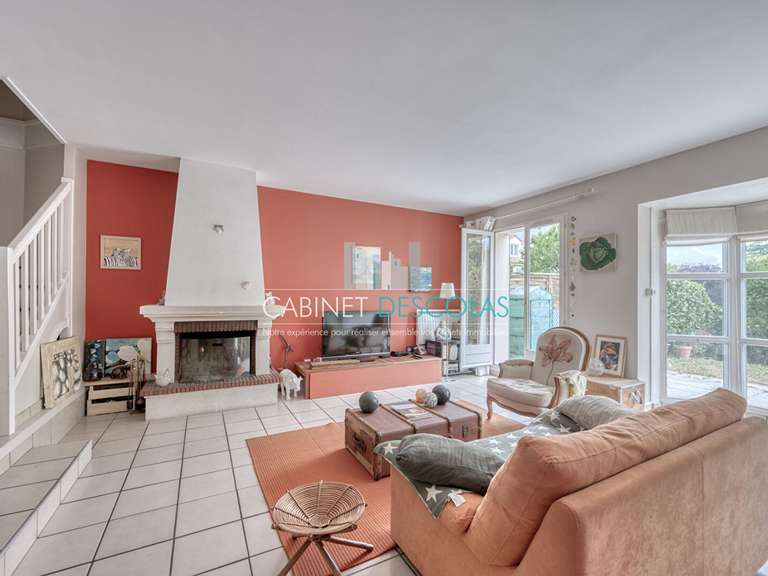 Maison Saint-Germain-en-Laye - 4 chambres - 140m²