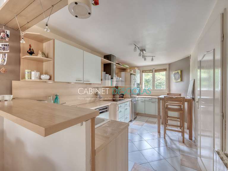 Maison Saint-Germain-en-Laye - 4 chambres - 140m²