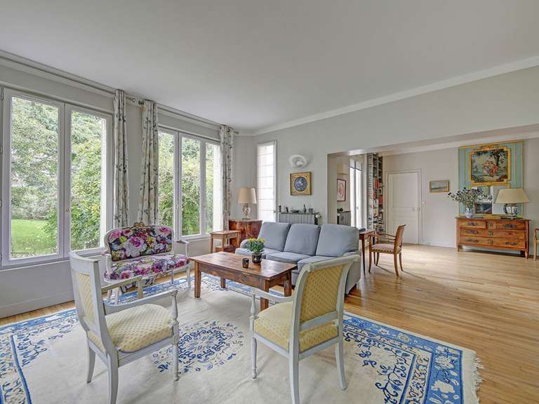Maison Saint-Germain-en-Laye - 8 chambres - 230m²