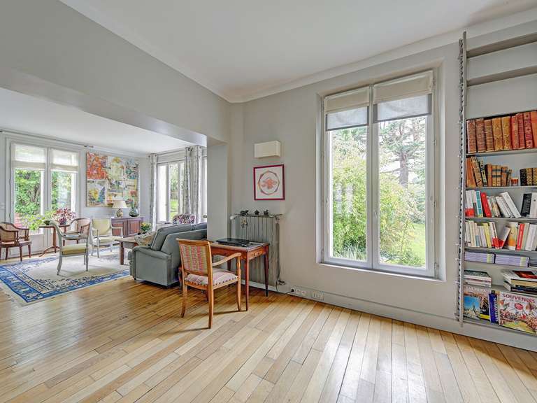Maison Saint-Germain-en-Laye - 8 chambres - 230m²