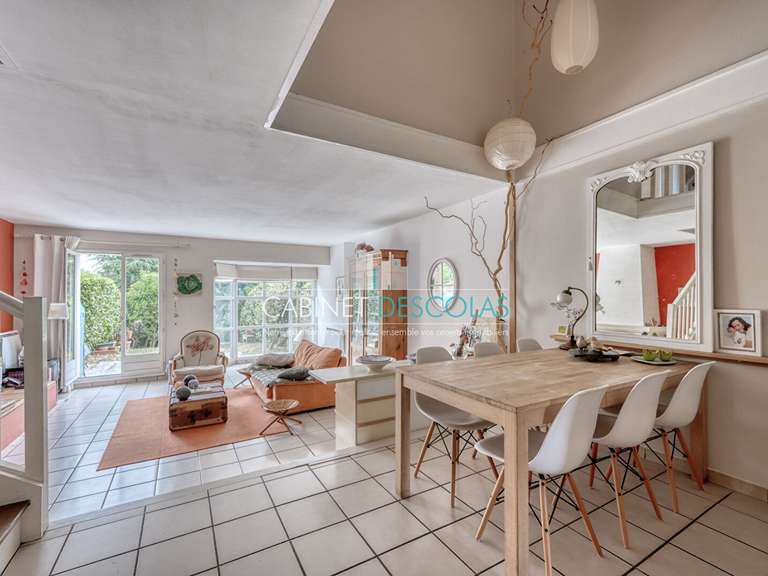 Maison Saint-Germain-en-Laye - 4 chambres - 140m²