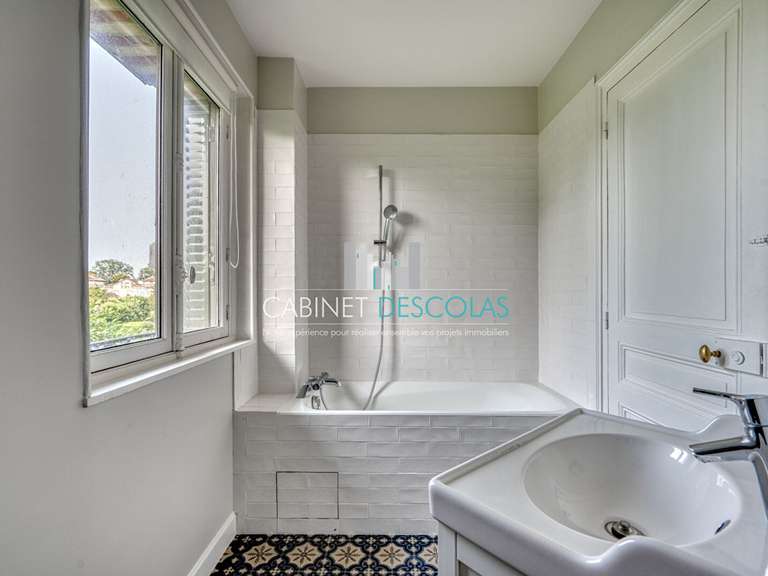 Maison Saint-Germain-en-Laye - 5 chambres - 280m²