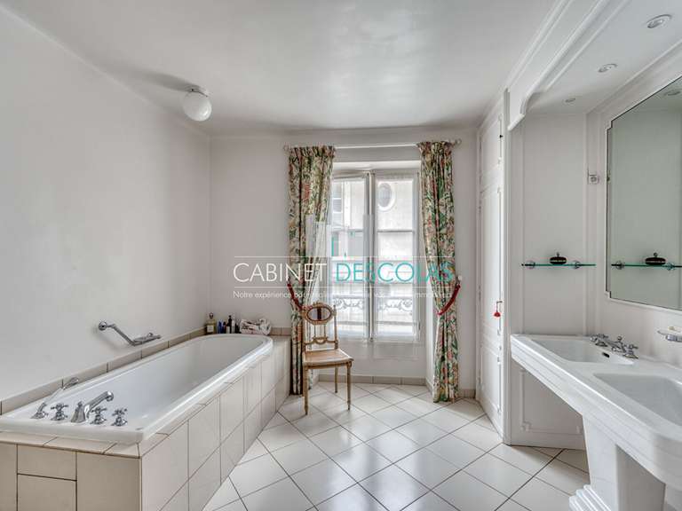 Maison Saint-Germain-en-Laye - 7 chambres - 288m²