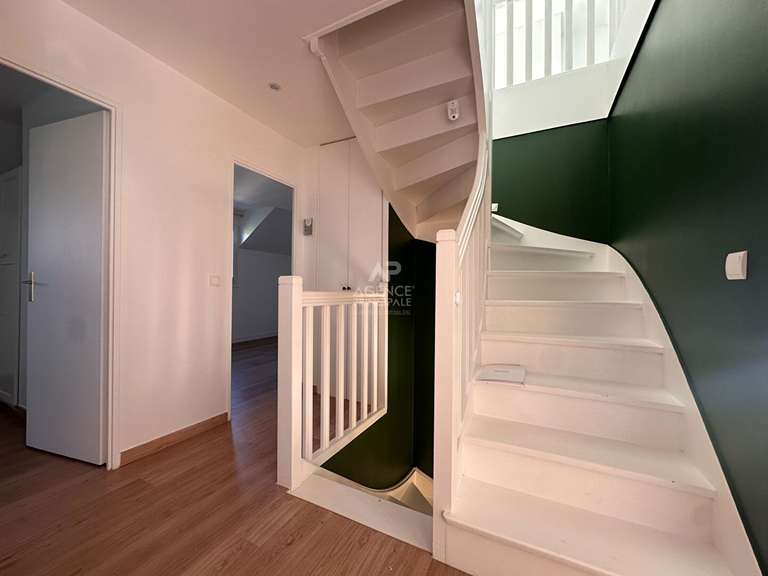 Maison Saint-Germain-en-Laye - 4 chambres - 163m²