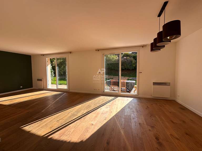 Maison Saint-Germain-en-Laye - 4 chambres - 163m²
