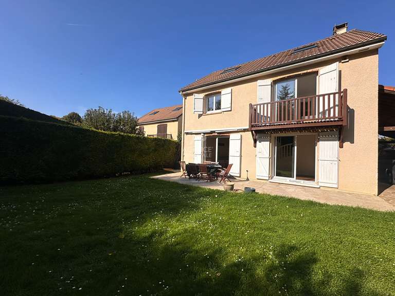 Maison Saint-Germain-en-Laye - 4 chambres - 163m²