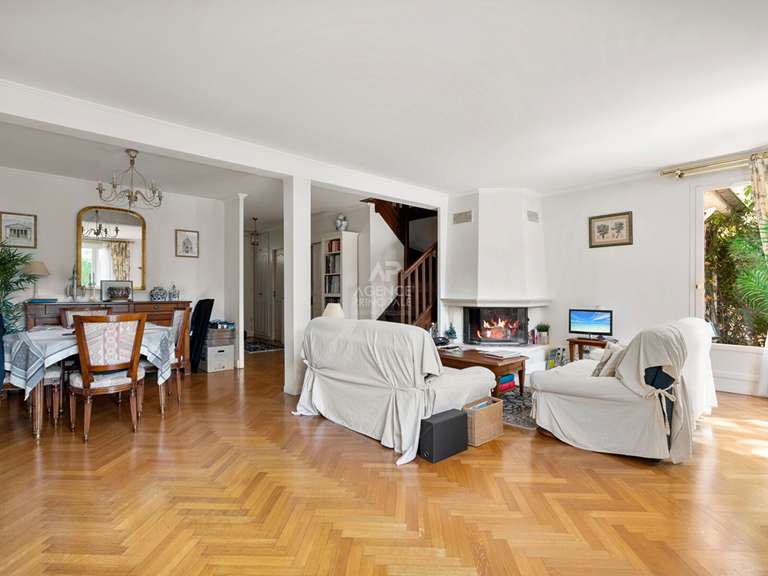 Maison Saint-Germain-en-Laye - 4 chambres - 155m²