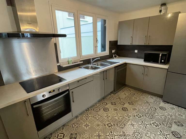 Maison Saint-Germain-en-Laye - 4 chambres - 120m²