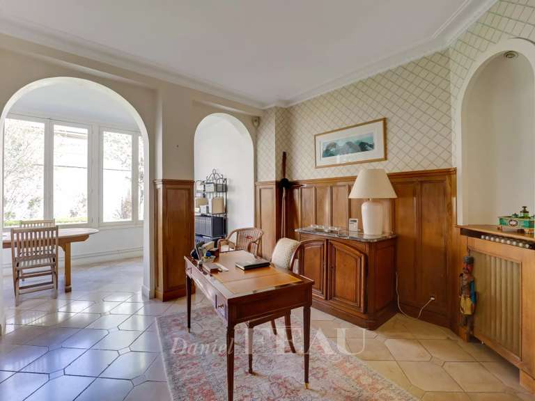 Maison Saint-Germain-en-Laye - 7 chambres - 294m²