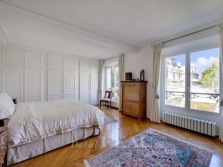 Maison Saint-Germain-en-Laye - 7 chambres - 294m²