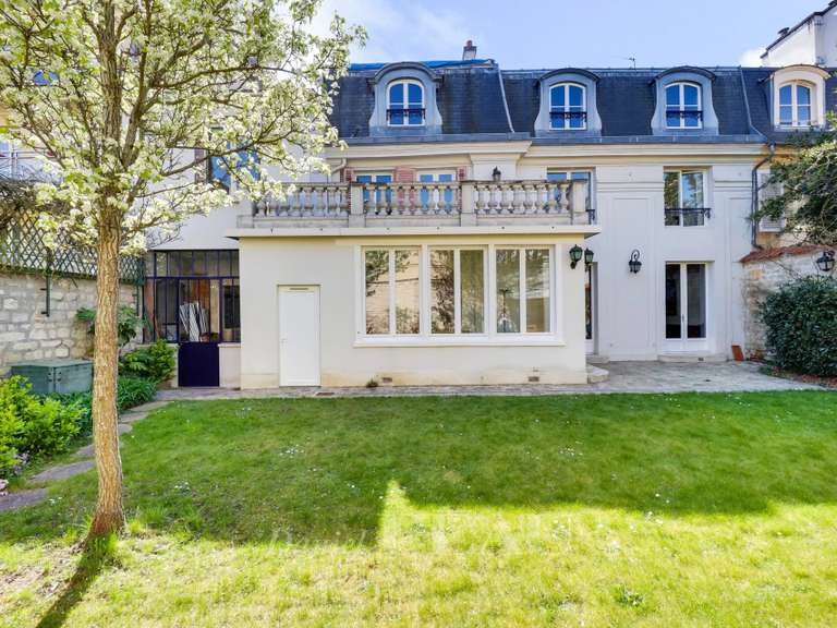 Maison Saint-Germain-en-Laye - 7 chambres - 294m²