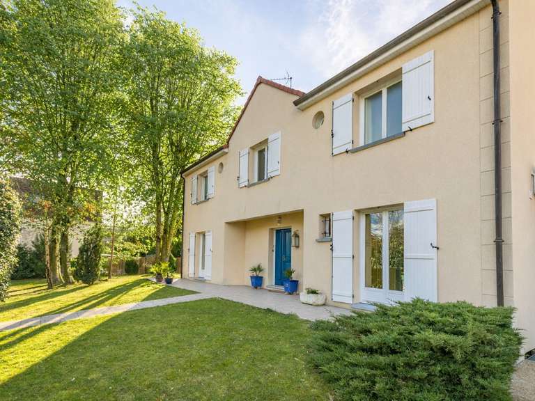 Maison Saint-Germain-en-Laye - 5 chambres - 245m²