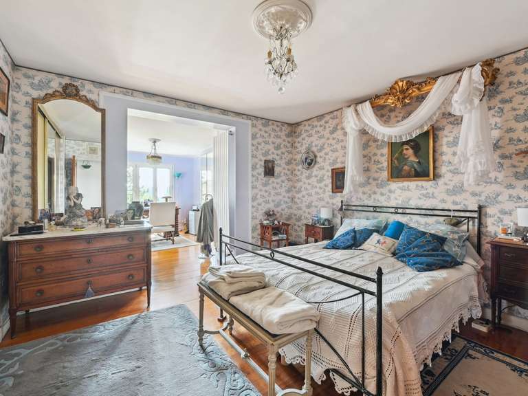 House Saint-Germain-en-Laye - 5 bedrooms - 220m²