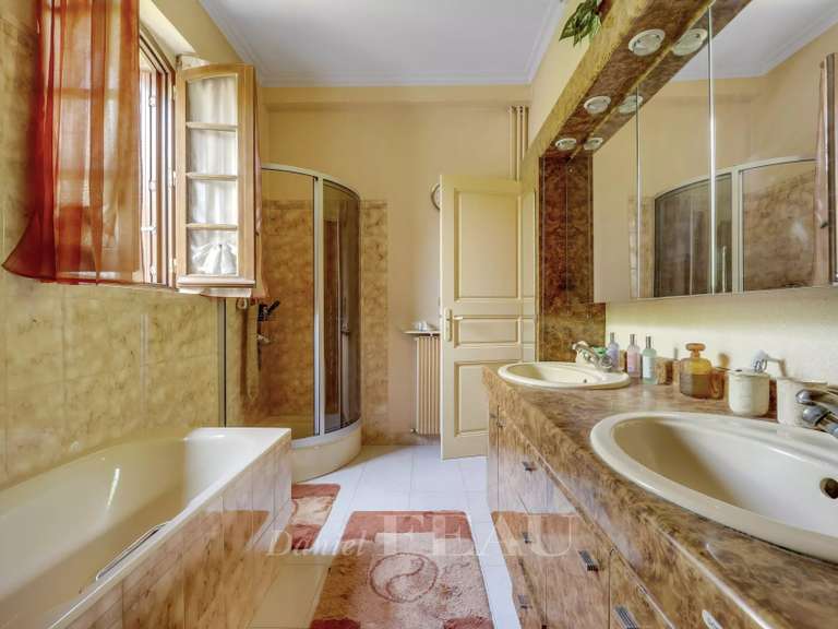 Maison Saint-Germain-en-Laye - 5 chambres - 216m²