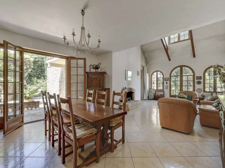Maison Saint-Germain-en-Laye - 5 chambres - 216m²
