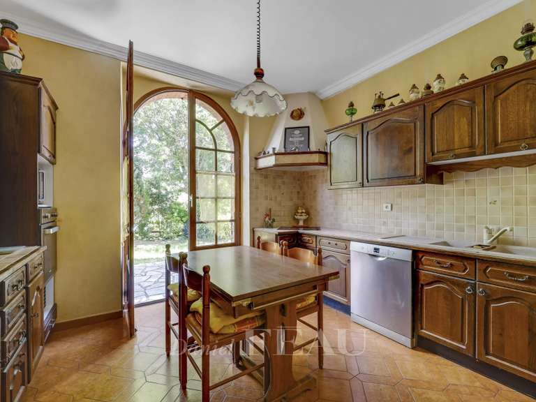 Maison Saint-Germain-en-Laye - 5 chambres - 216m²