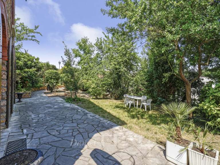 Maison Saint-Germain-en-Laye - 5 chambres - 216m²