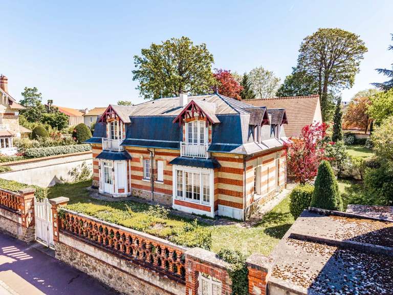 Maison Saint-Germain-en-Laye - 5 chambres - 300m²