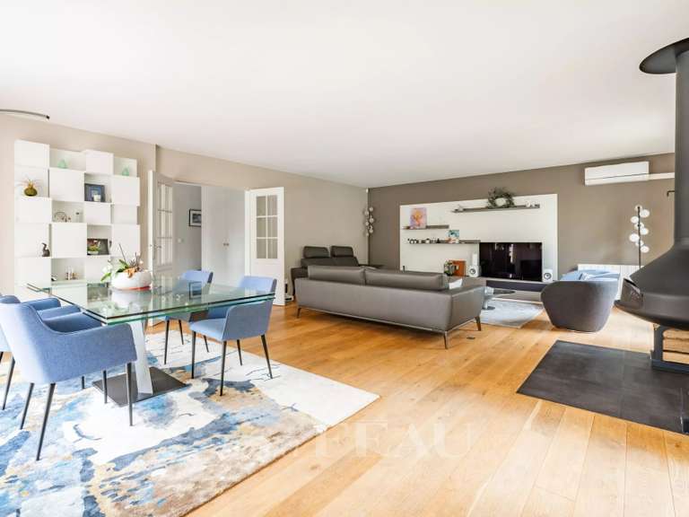 Maison Saint-Germain-en-Laye - 5 chambres - 310m²