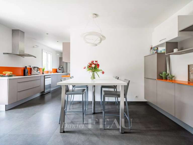 Maison Saint-Germain-en-Laye - 5 chambres - 310m²