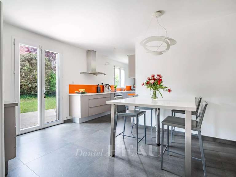 Maison Saint-Germain-en-Laye - 5 chambres - 310m²