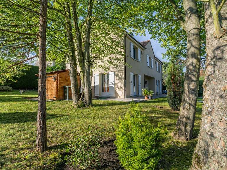 House Saint-Germain-en-Laye - 5 bedrooms - 245m²