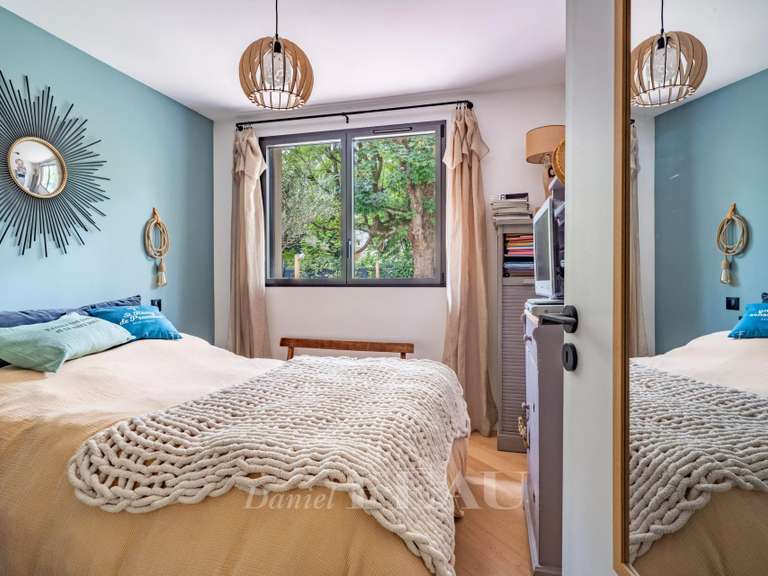 Maison Saint-Germain-en-Laye - 3 chambres - 93m²